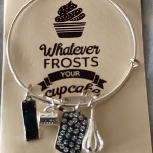 Baking bracelet! Silver bangle.